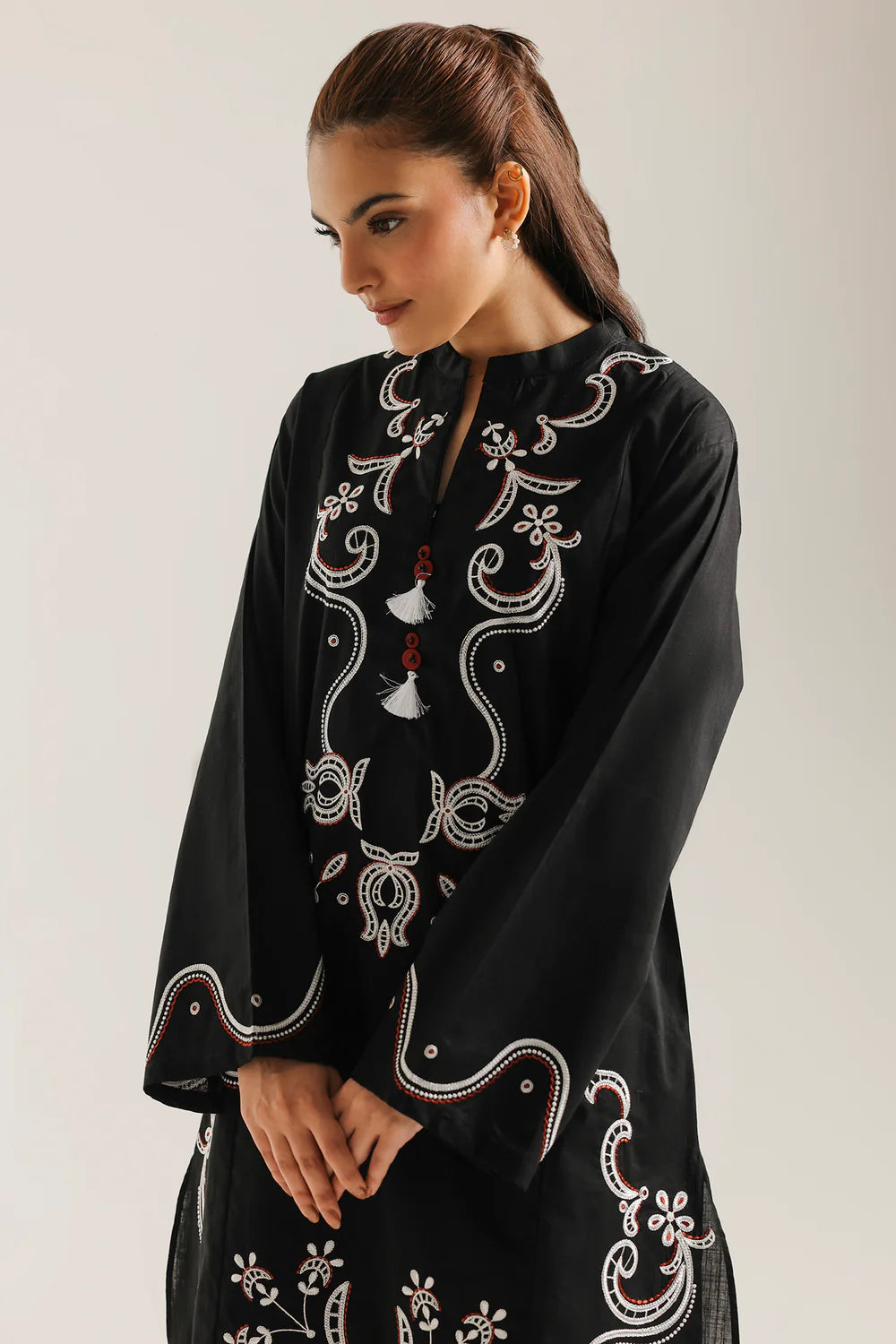 EMBROIDERED SHIRT